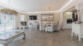 Ferienhaus Cottbus, Garage, große Sonnenterrasse, Kamin, 4 Zimmer, Ankleidezimmer